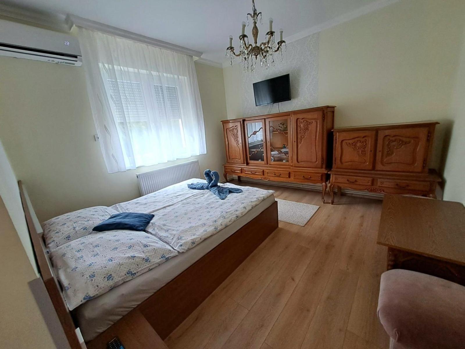 Wesselenyi Apartmanhaz Hajduszoboszlo Exterior photo